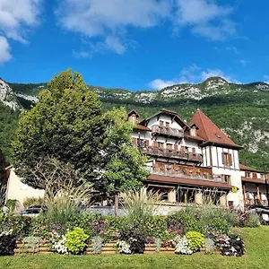 Restaurant Riva 2*, Veyrier-du-Lac Francia